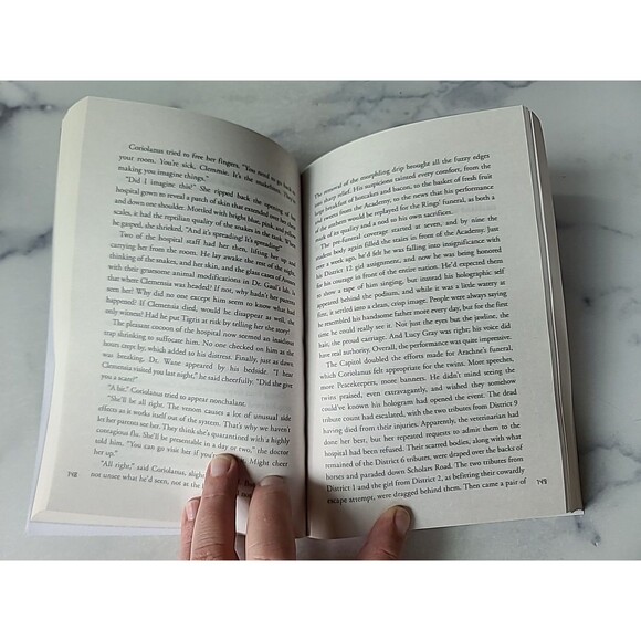 Ballad of Songbirds and Snakes (a Hunger Games Novel): Movie Tie-In Edition... - Picture 6 of 10